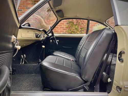 1961 Volkswagen Karmann Ghia zum Verkauf (Bild 38 von 162)