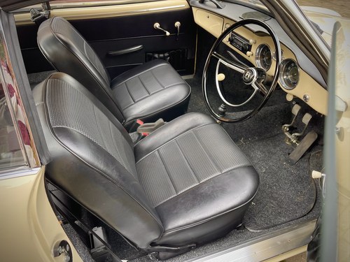 1961 Volkswagen Karmann Ghia zum Verkauf (Bild 50 von 162)