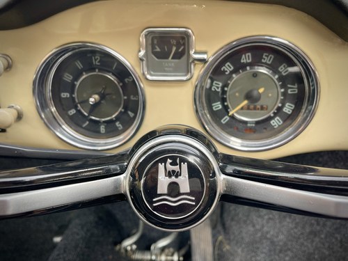 1961 Volkswagen Karmann Ghia zum Verkauf (Bild 55 von 162)