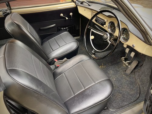 1961 Volkswagen Karmann Ghia zum Verkauf (Bild 51 von 162)