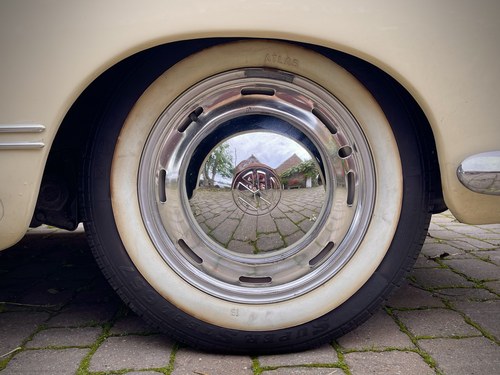 1961 Volkswagen Karmann Ghia zum Verkauf (Bild 34 von 162)