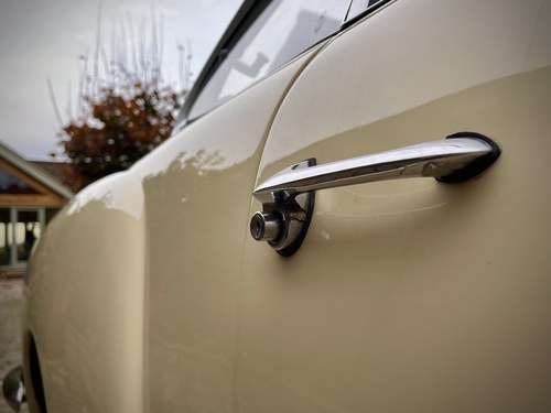 1961 Volkswagen Karmann Ghia zum Verkauf (Bild 91 von 162)