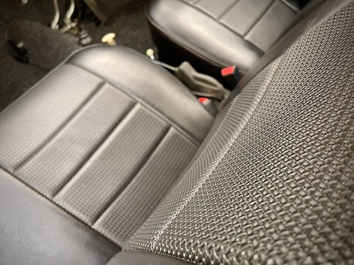 1961 Volkswagen Karmann Ghia zum Verkauf (Bild 47 von 162)