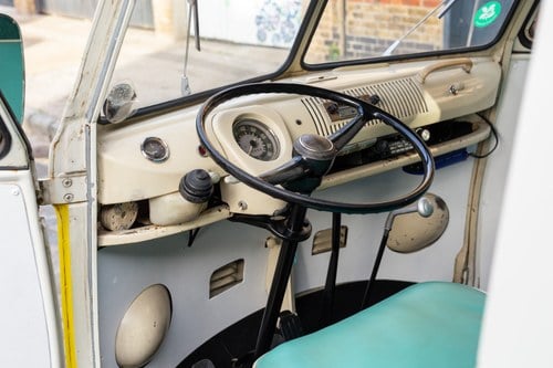 1964 Volkswagen Type 2 Splitscreen Camper In vendita (immagine 28 di 262)