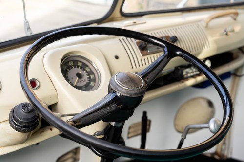 1964 Volkswagen Type 2 Splitscreen Camper In vendita (immagine 40 di 262)