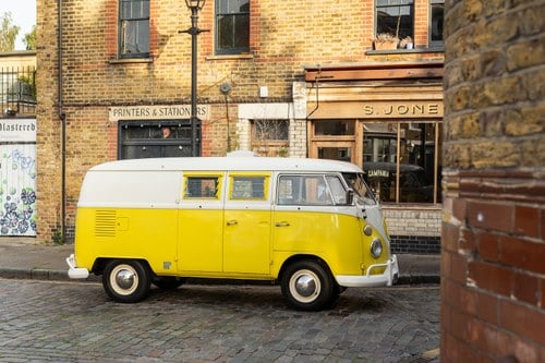 1964 Volkswagen Type 2 Splitscreen Camper In vendita (immagine 9 di 262)