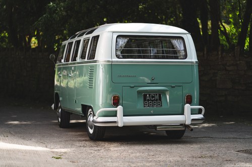 1964 Volkswagen Splitscreen 21 Window Samba Deluxe In vendita (immagine 8 di 148)