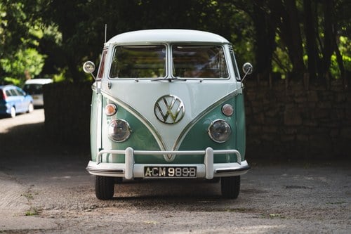1964 Volkswagen Splitscreen 21 Window Samba Deluxe In vendita (immagine 2 di 148)