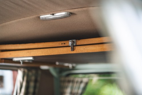 1964 Volkswagen Splitscreen 21 Window Samba Deluxe In vendita (immagine 35 di 148)