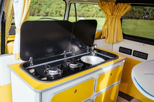 1974 Volkswagen Type 2 T2 Camper Van For Sale (picture 47 of 128)