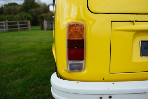 1974 Volkswagen Type 2 T2 Camper Van For Sale (picture 97 of 128)