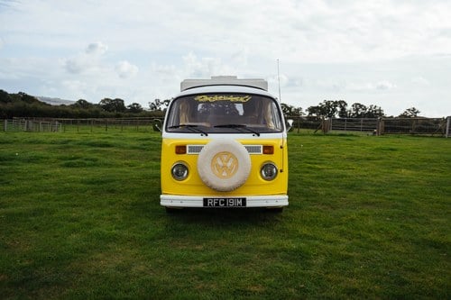 1974 Volkswagen Type 2 T2 Camper Van For Sale (picture 17 of 128)