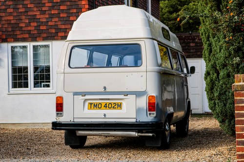 1974 Volkswagen T2 Bay Window Camper For Sale (picture 5 of 123)