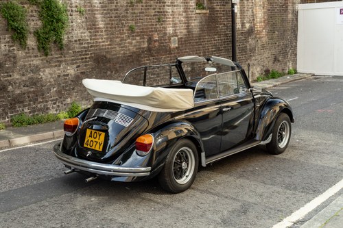 1975 Volkswagen Beetle Karmann Convertible zum Verkauf (Bild 8 von 198)