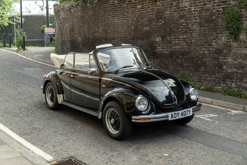 1975 Volkswagen Beetle Karmann Convertible zum Verkauf (Bild 7 von 198)