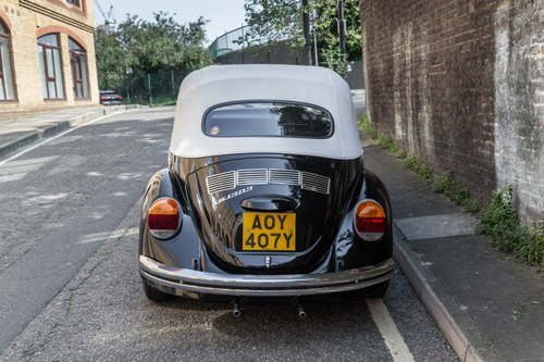 1975 Volkswagen Beetle Karmann Convertible zum Verkauf (Bild 40 von 198)