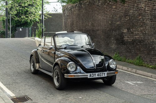 1975 Volkswagen Beetle Karmann Convertible zum Verkauf (Bild 4 von 198)