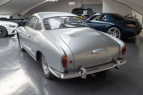 1966 Volkswagen Karmann Ghia Coupe In vendita (immagine 5 di 154)
