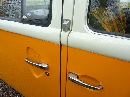 1977 Volkswagen T2 Bay Window Westfalia Helsinki Camper Conversion LHD In vendita (immagine 37 di 127)