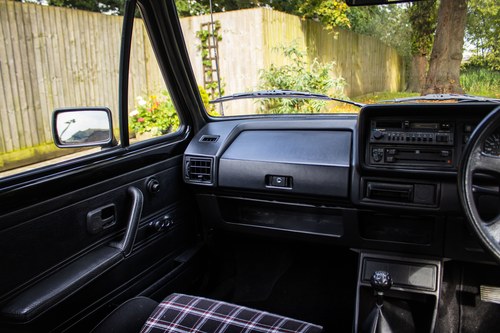 1983 Volkswagen Golf GTi Mk1 In vendita (immagine 38 di 118)