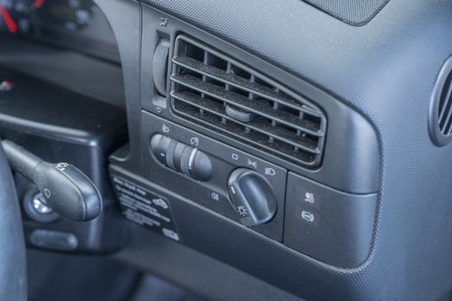 1998 Volkswagen Golf 1.6l Cabriolet SE Karman Auto In vendita (immagine 37 di 128)