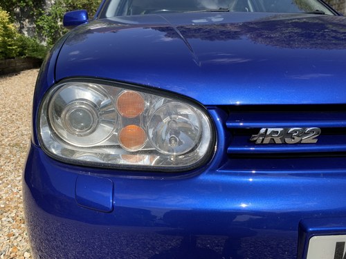 2003 Volkswagen Golf R32 Te koop (foto 69 van 102)