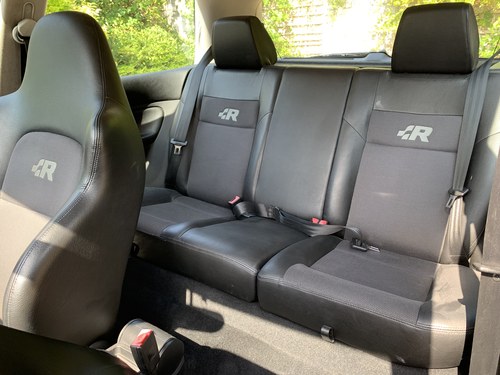 2003 Volkswagen Golf R32 Te koop (foto 58 van 102)