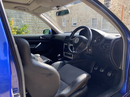 2003 Volkswagen Golf R32 Te koop (foto 50 van 102)