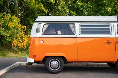 1976 Volkswagen T2 Bay Window Campervan In vendita (immagine 88 di 152)