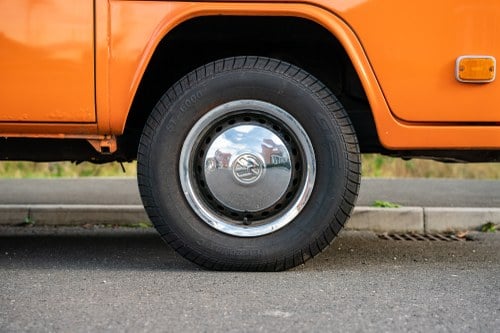 1976 Volkswagen T2 Bay Window Campervan In vendita (immagine 13 di 152)