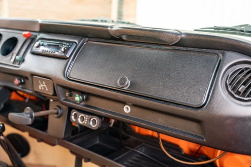 1976 Volkswagen T2 Bay Window Campervan In vendita (immagine 52 di 152)