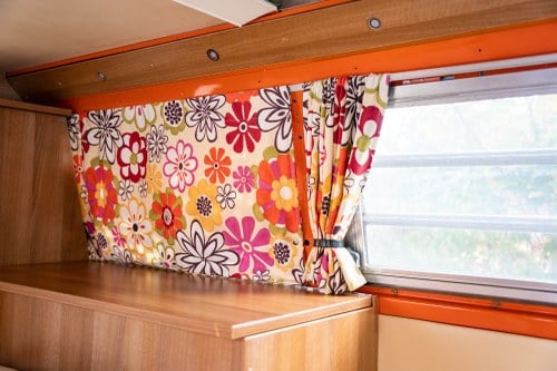 1976 Volkswagen T2 Bay Window Campervan In vendita (immagine 29 di 152)