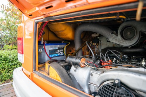 1976 Volkswagen T2 Bay Window Campervan In vendita (immagine 141 di 152)