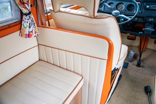 1976 Volkswagen T2 Bay Window Campervan In vendita (immagine 77 di 152)
