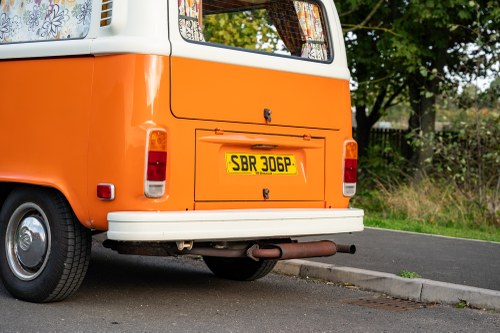 1976 Volkswagen T2 Bay Window Campervan In vendita (immagine 122 di 152)