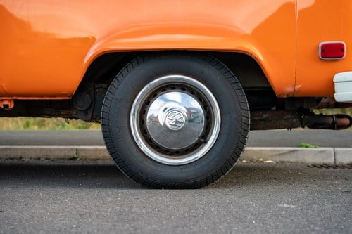 1976 Volkswagen T2 Bay Window Campervan In vendita (immagine 16 di 152)