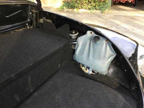 1976 Volkswagen Beetle 1303 Cabriolet In vendita (immagine 46 di 84)