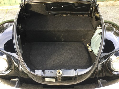 1976 Volkswagen Beetle 1303 Cabriolet In vendita (immagine 45 di 84)