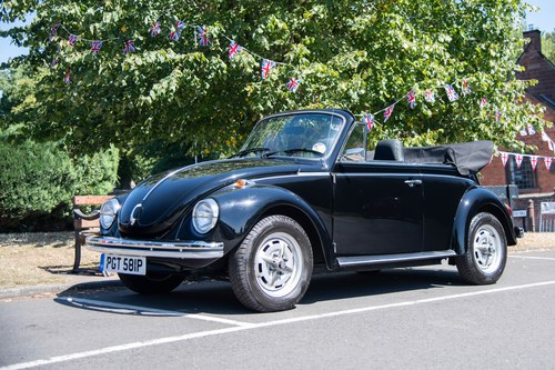 1975 VW Beetle 1303s Karmann Convertible For Sale (picture 2 of 165)