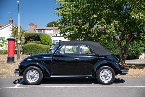 1975 VW Beetle 1303s Karmann Convertible For Sale (picture 18 of 165)