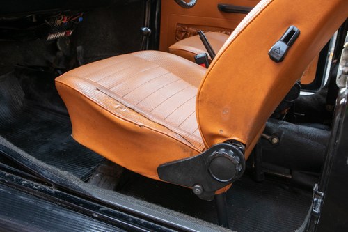 1975 Volkswagen Beetle Karmann Convertible Te koop (foto 43 van 131)