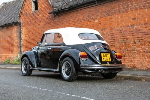 1975 Volkswagen Beetle Karmann Convertible Te koop (foto 8 van 131)