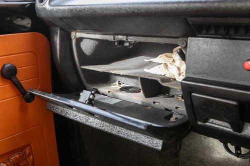 1975 Volkswagen Beetle Karmann Convertible Te koop (foto 55 van 131)