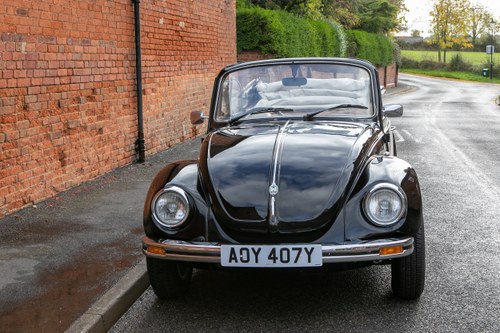 1975 Volkswagen Beetle Karmann Convertible Te koop (foto 30 van 131)