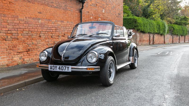 1975  Volkswagen Beetle Karmann Convertible For Sale (picture 1 of 131)