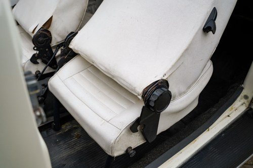 1975 Volkswagen Beetle Karmann Cabriolet 1600 (LHD) In vendita (immagine 74 di 249)