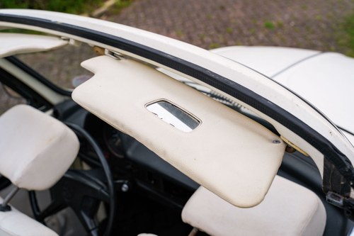 1975 Volkswagen Beetle Karmann Cabriolet 1600 (LHD) In vendita (immagine 156 di 249)