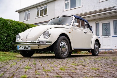 1975 Volkswagen Beetle Karmann Cabriolet 1600 (LHD) In vendita (immagine 7 di 249)