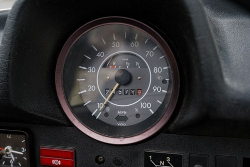 1975 Volkswagen Beetle Karmann Cabriolet 1600 (LHD) In vendita (immagine 41 di 249)