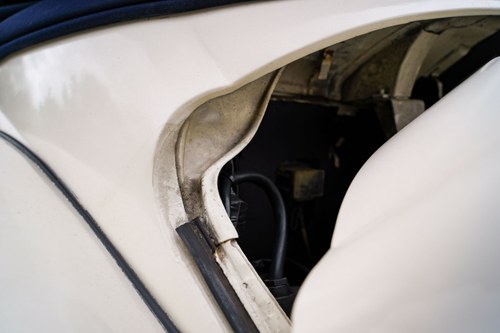 1975 Volkswagen Beetle Karmann Cabriolet 1600 (LHD) In vendita (immagine 207 di 249)